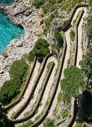 La via Krupp, la route creusée dans la roche via krupp